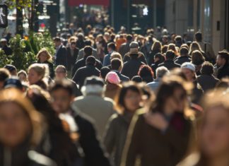 日本の消費税増税からみる 中国のインバウンド消費の在り方